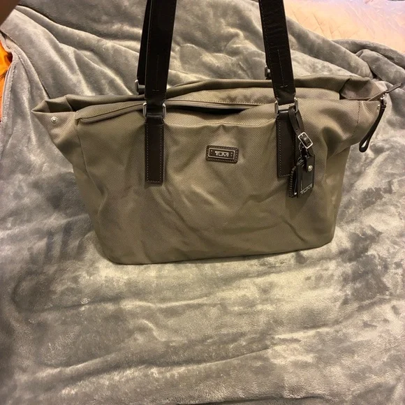 Tumi Villa Collection Tote Bag - Picture 5 of 14